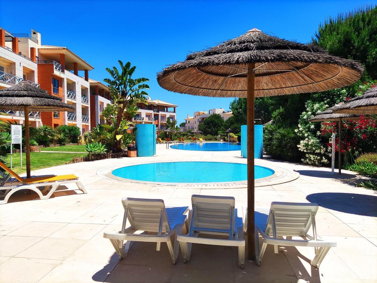 Fabulous Sunny Pool&Garden Condo By Becherish Албуфейра Екстериор снимка